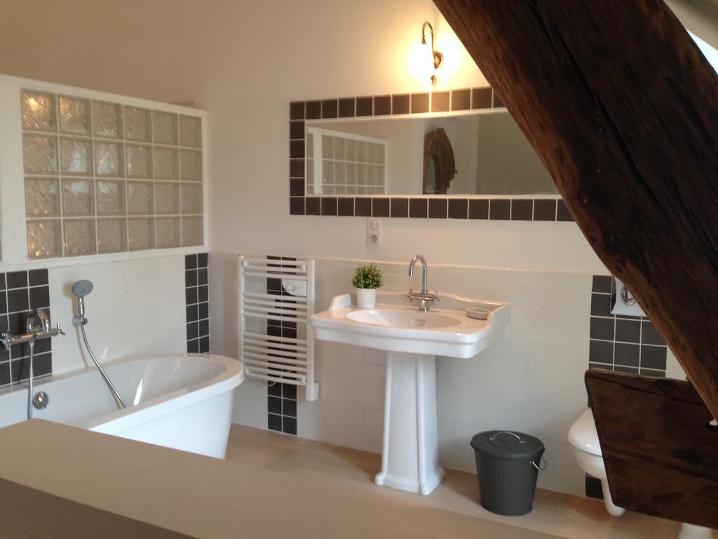 Les Chambres D'Hotes Du Bois Joli Semur-en-Auxois Eksteriør billede