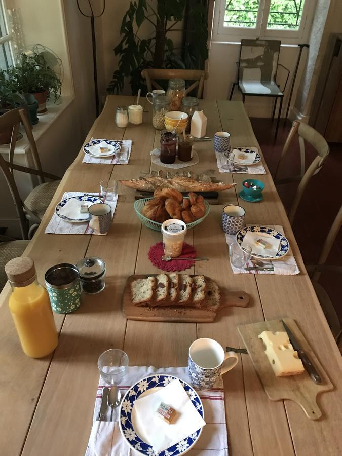 Les Chambres D'Hotes Du Bois Joli Semur-en-Auxois Eksteriør billede